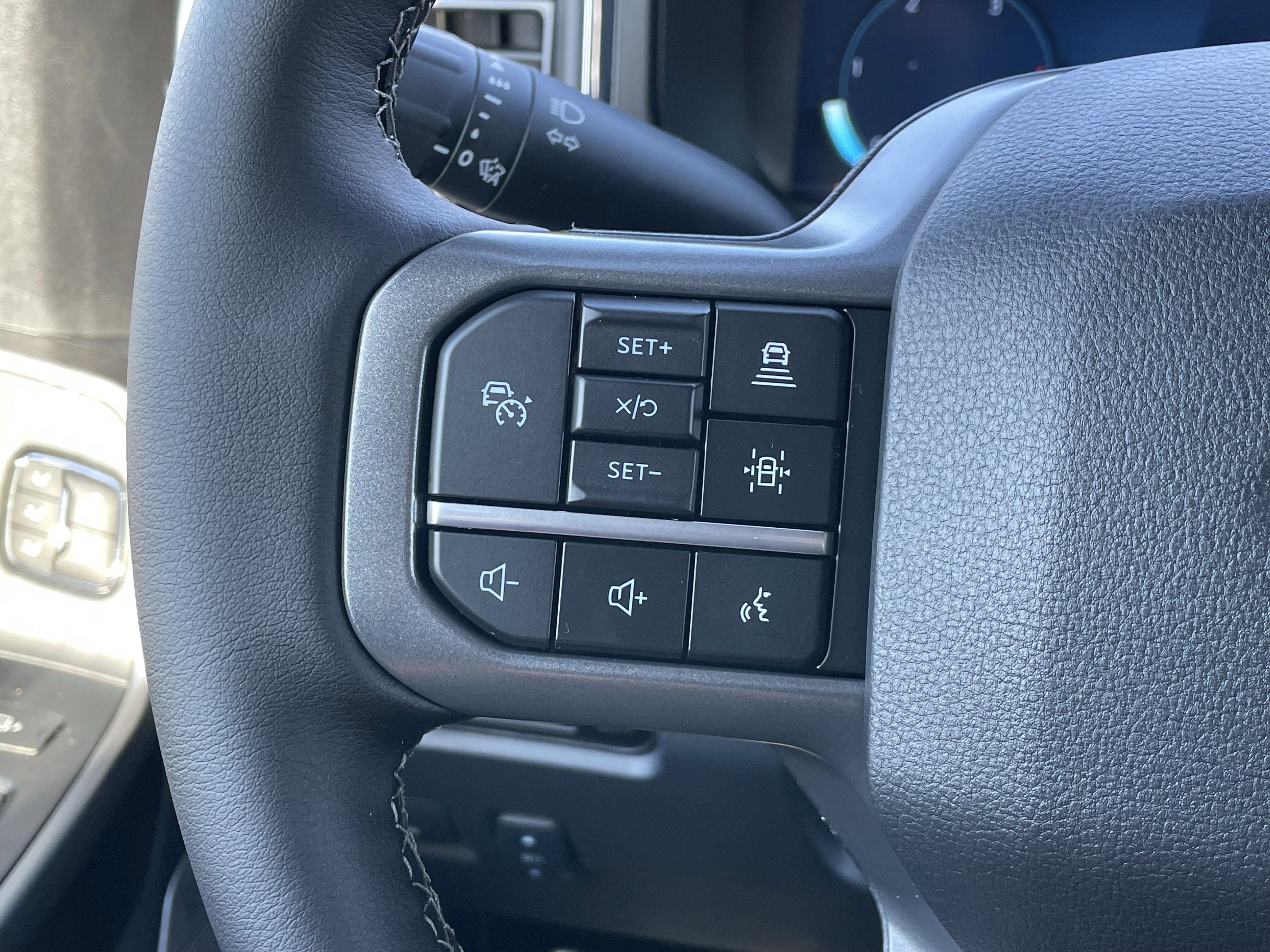 New 2026 Ford F350 Lariat w/ Lariat Ultimate Package image 18