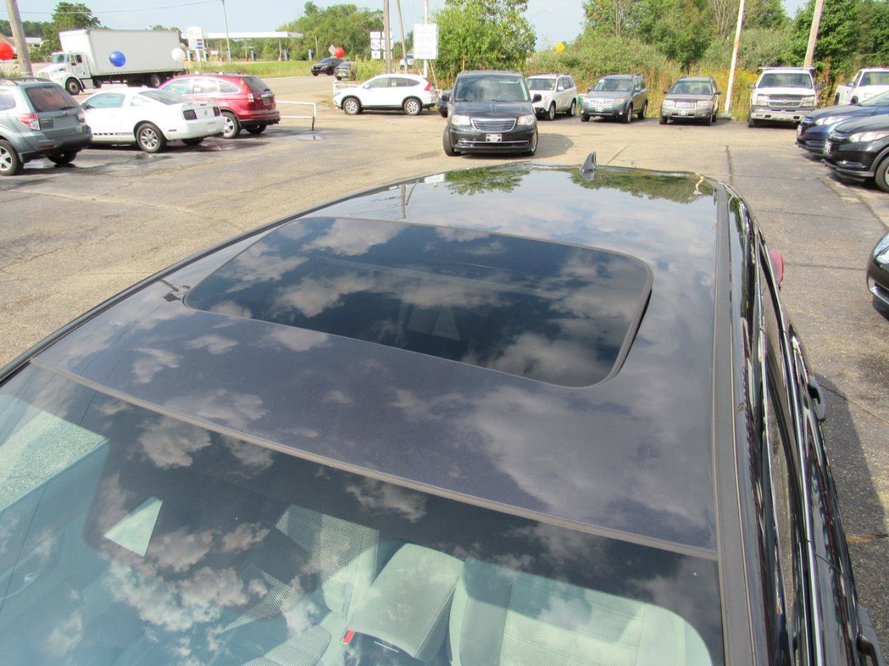 Used 2017 Honda CR-V EX image 4