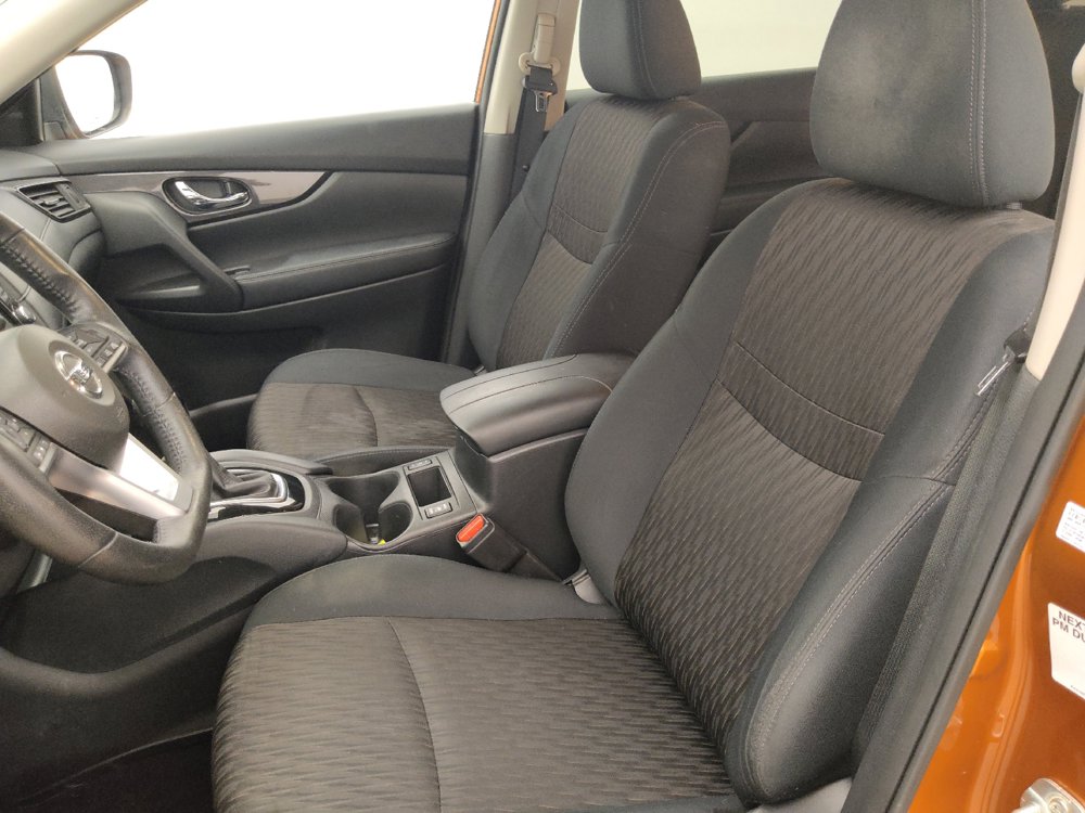 Used 2019 Nissan Rogue SV FWD image 17
