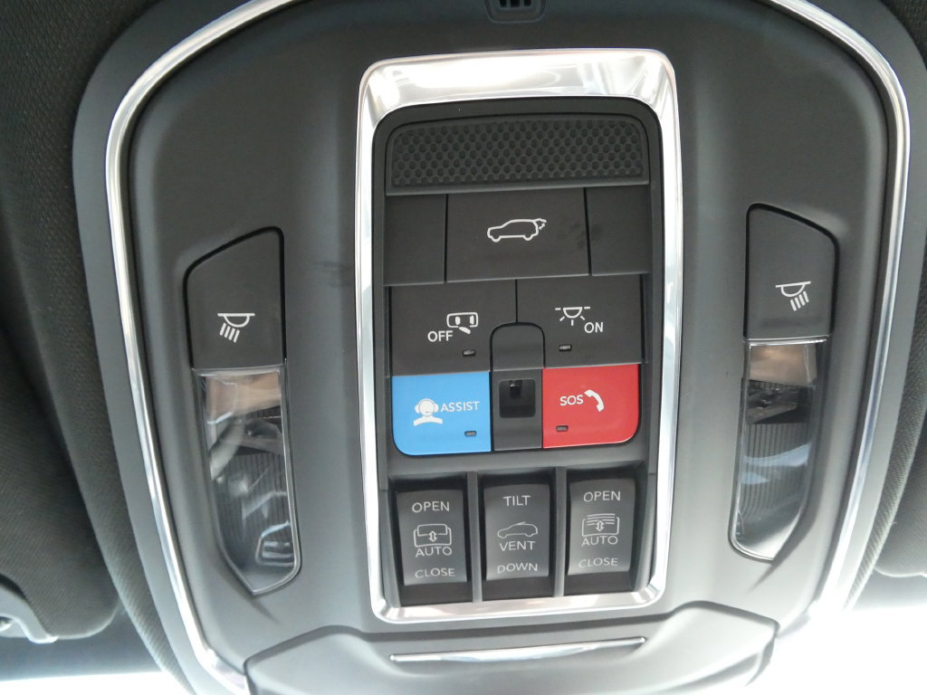 Used 2023 Jeep Wagoneer 4WD w/ Premium Group I image 33
