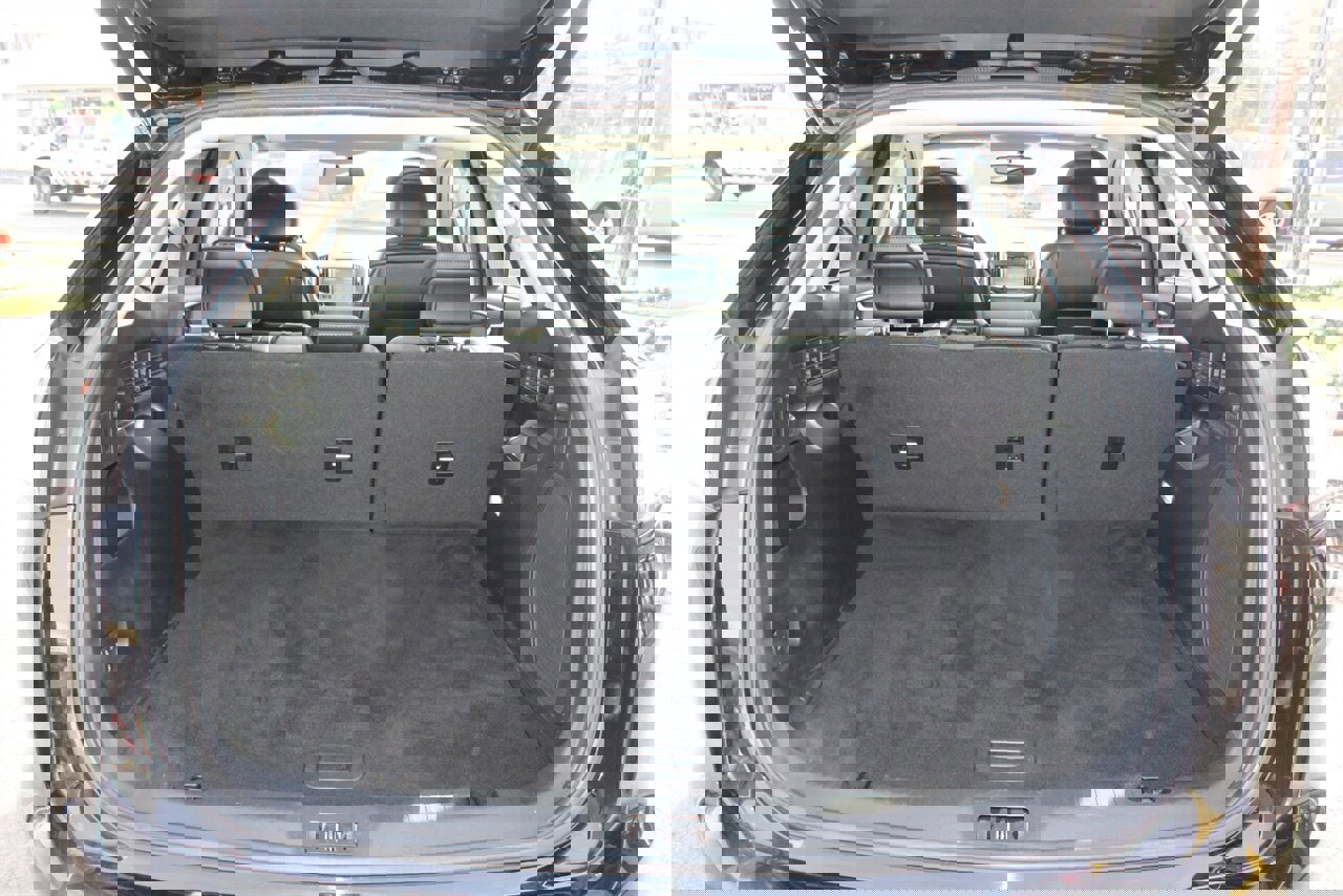 Used 2017 Ford Edge Titanium w/ Equipment Group 301A AWD/4WD image 19