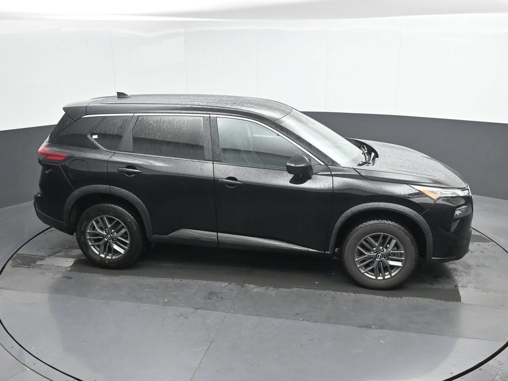 Used 2024 Nissan Rogue S AWD/4WD image 31