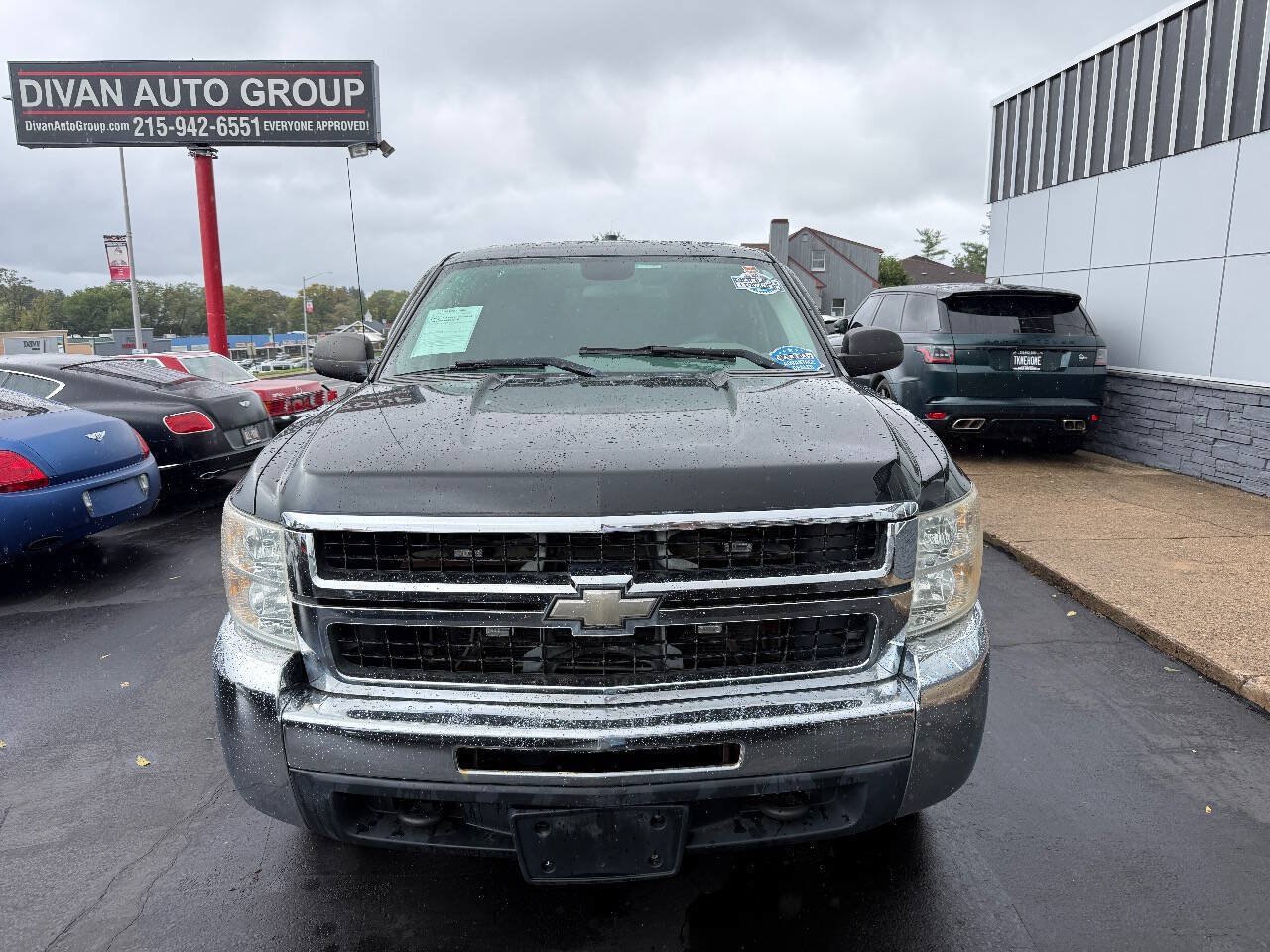 Used 2010 Chevrolet Silverado 2500 W/T AWD/4WD image 2