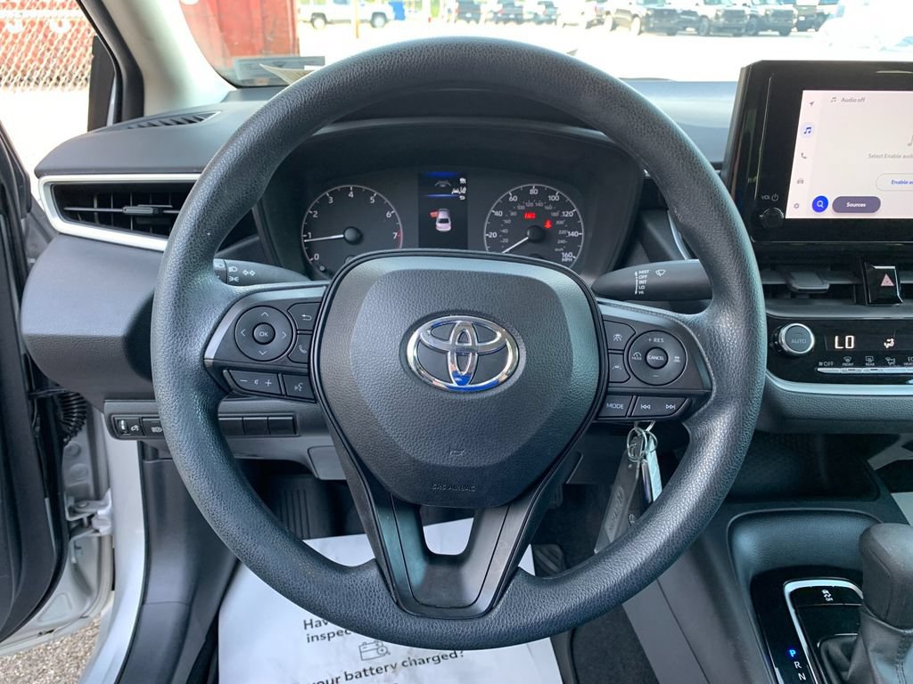 Used 2024 Toyota Corolla LE FWD image 25