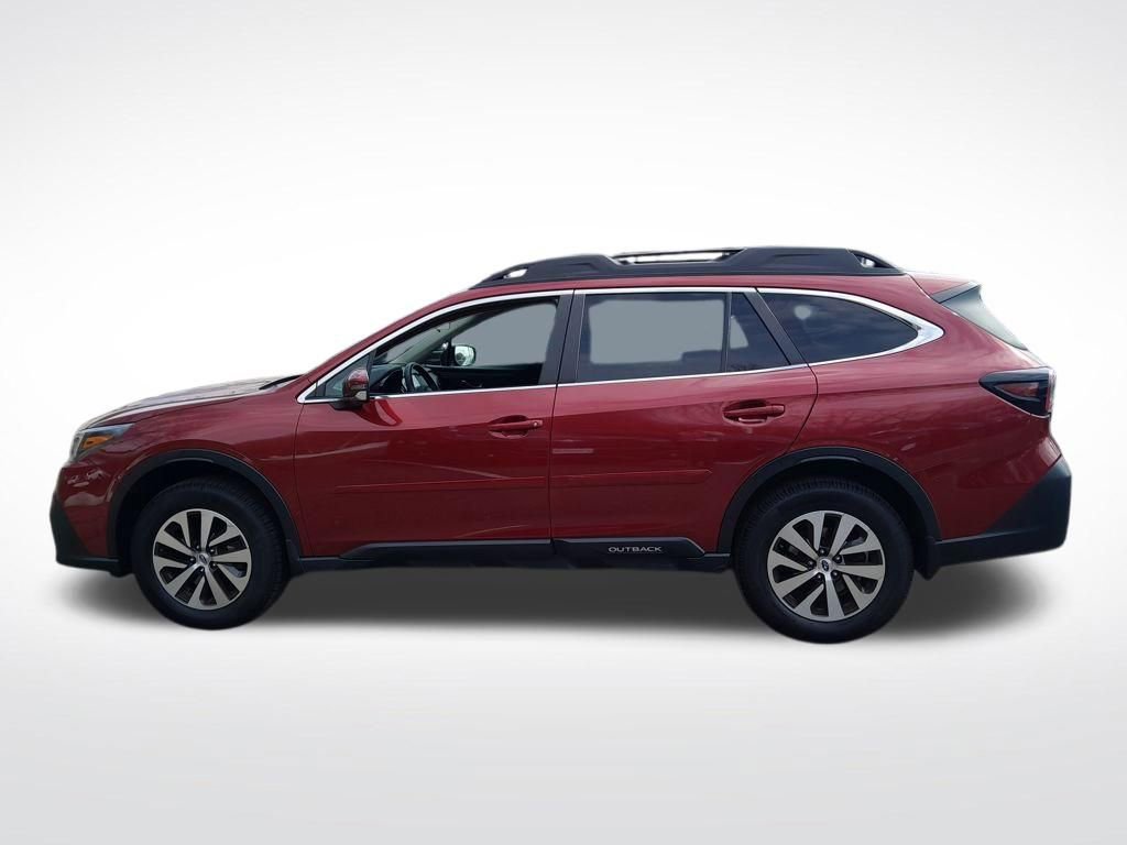 Used 2022 Subaru Outback Premium image 4