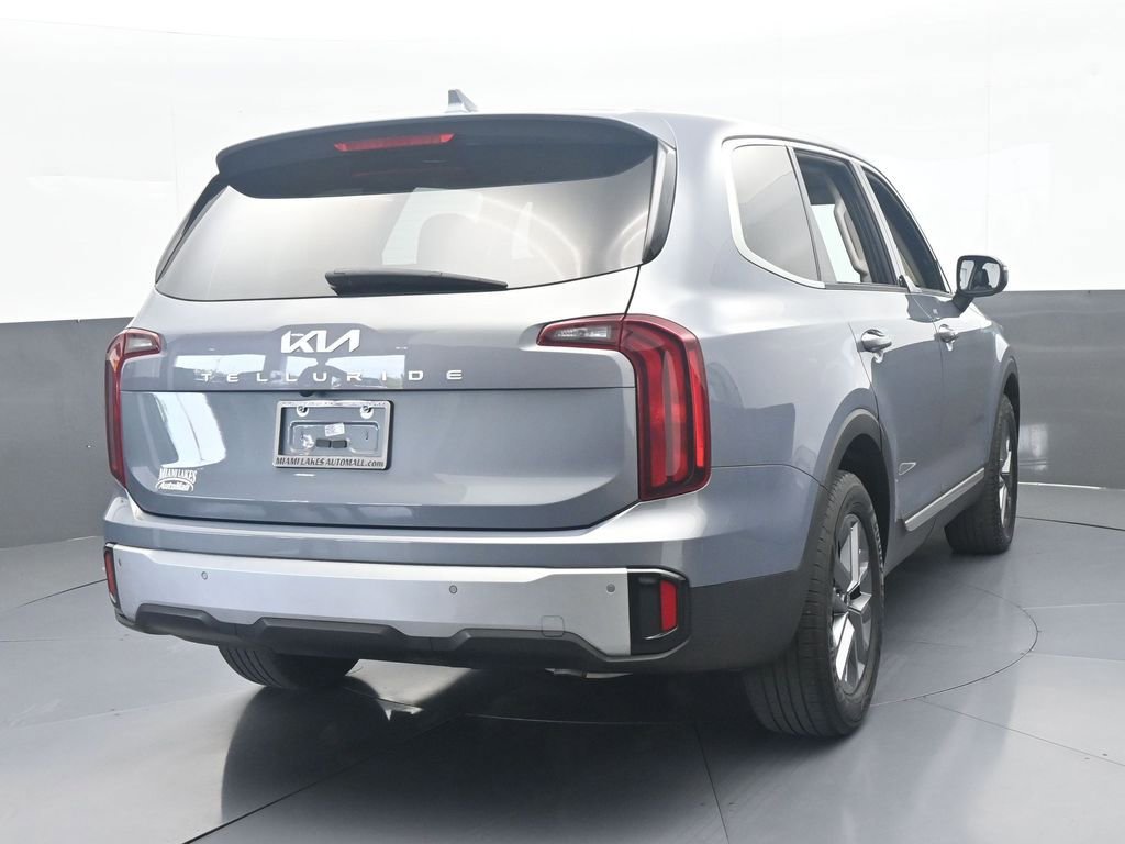 Used 2024 Kia Telluride LX FWD image 5