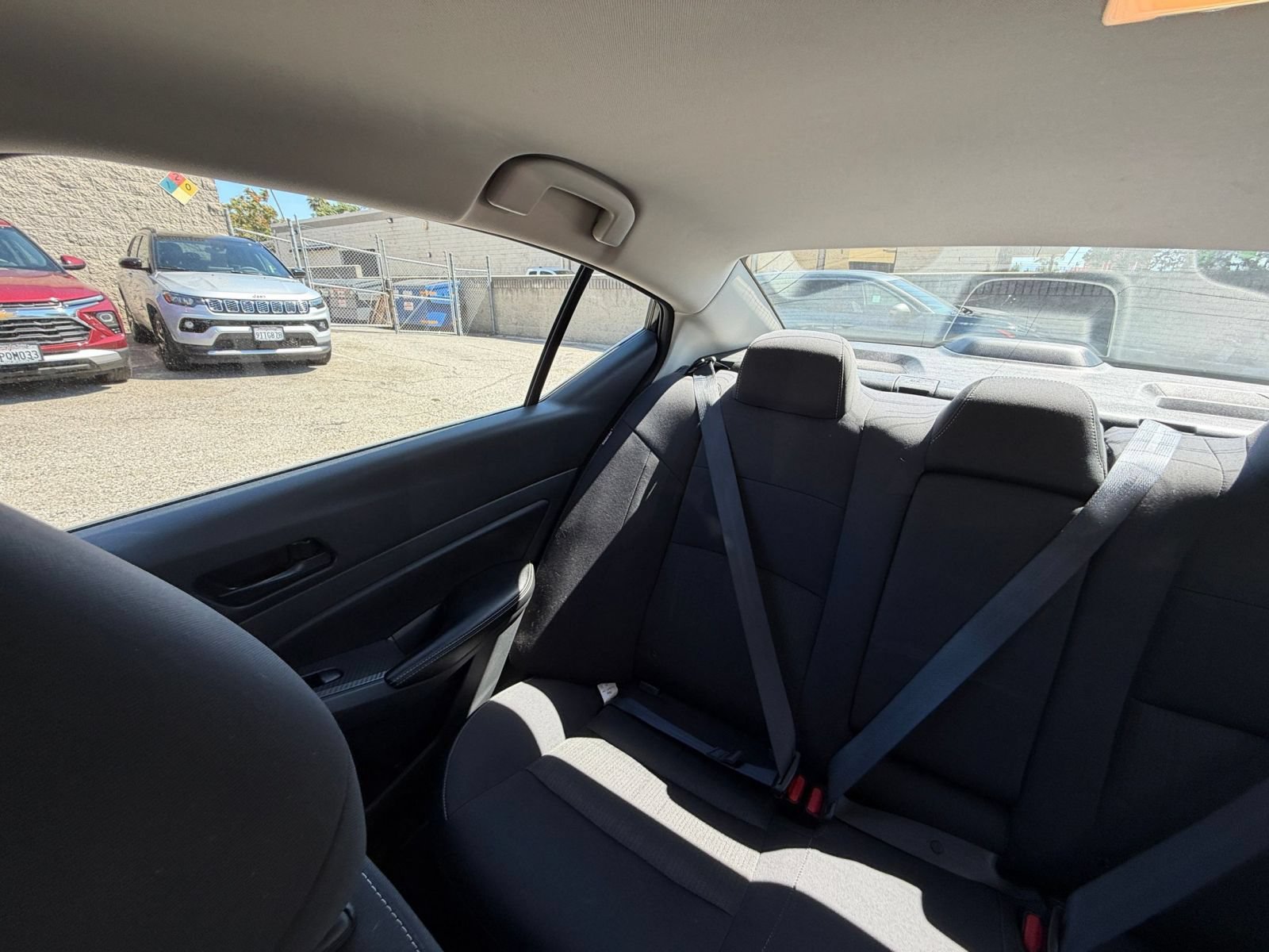 Used 2025 Nissan Altima 2.5 SV FWD image 38