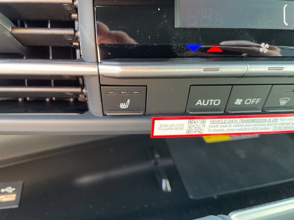 New 2026 Toyota Sienna XLE Woodland Edition AWD/4WD image 23