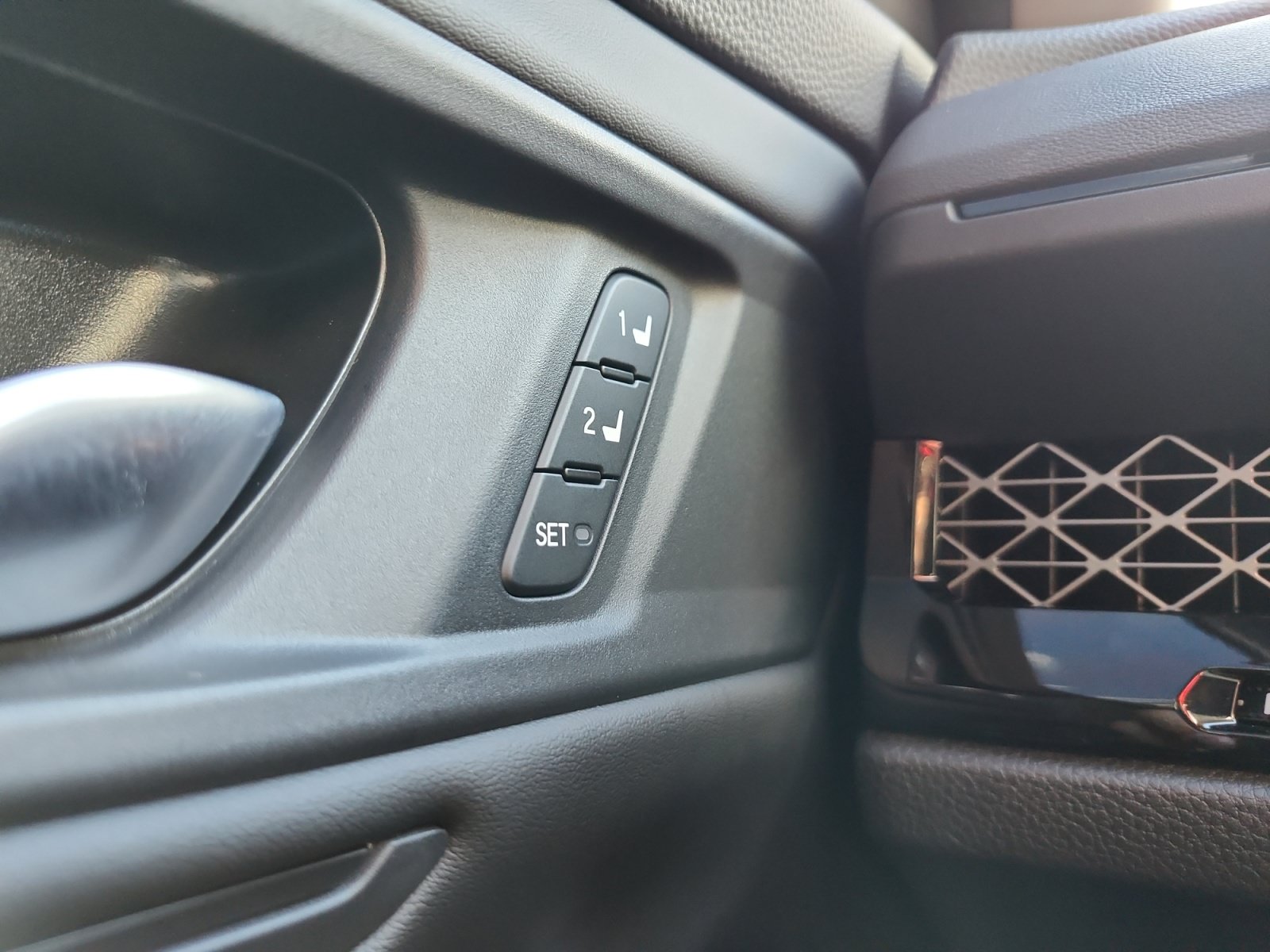 Used 2025 Honda Accord Touring image 29
