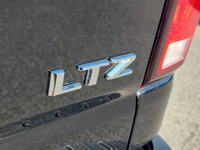 Certified 2025 Chevrolet Silverado 2500 LTZ w/ LTZ Convenience Package AWD/4WD image 15