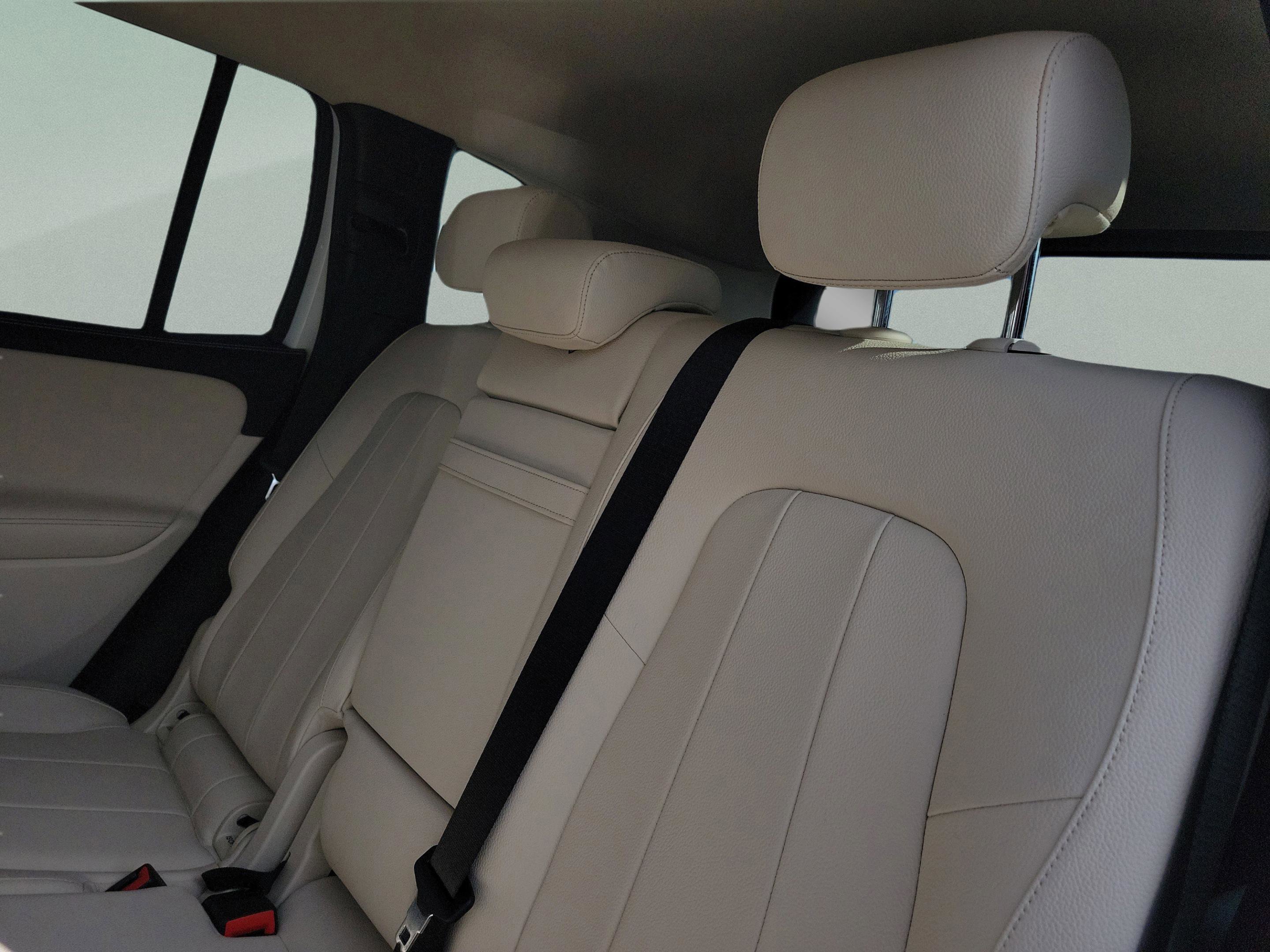 Used 2023 Mercedes-Benz GLB 250 4MATIC image 6