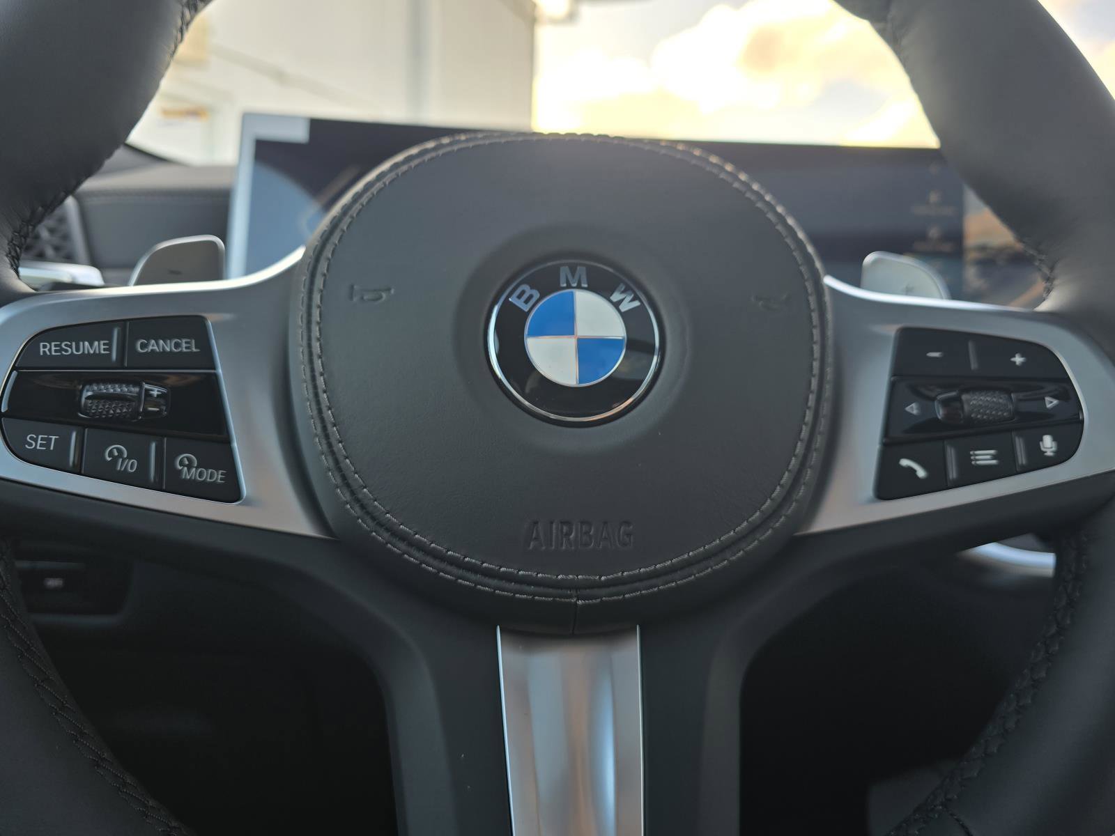 New 2026 BMW X6 xDrive40i w/ Executive Package image 22