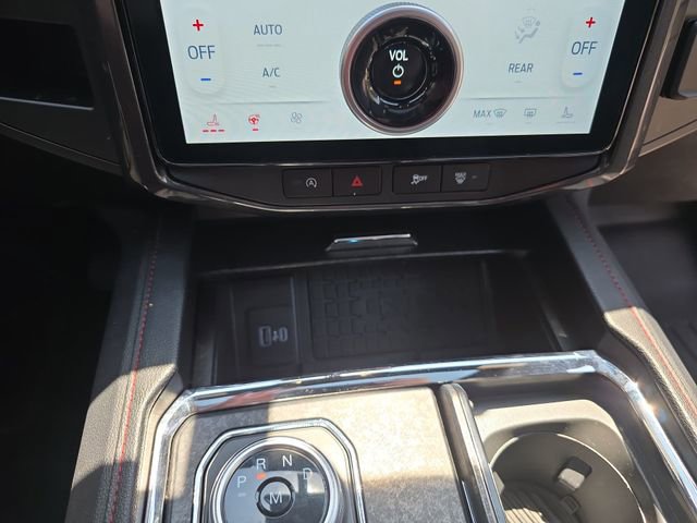 Used 2022 Ford Expedition Limited AWD/4WD image 26