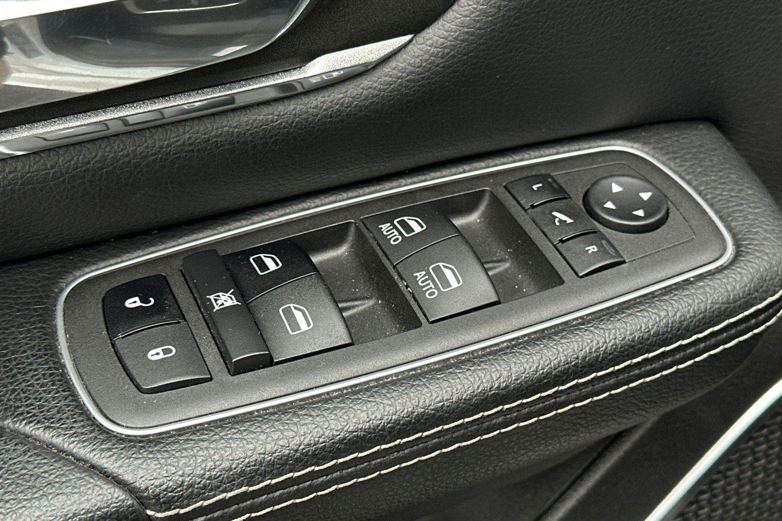 Used 2022 RAM 1500 Laramie image 11