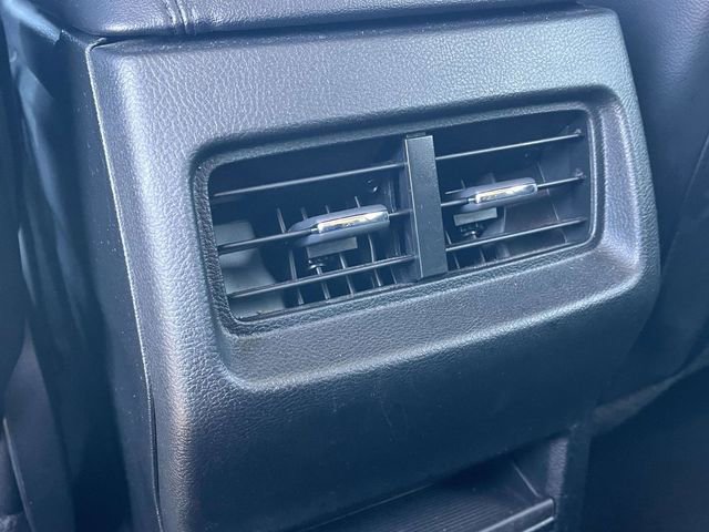 Used 2024 Ford Edge SEL image 19