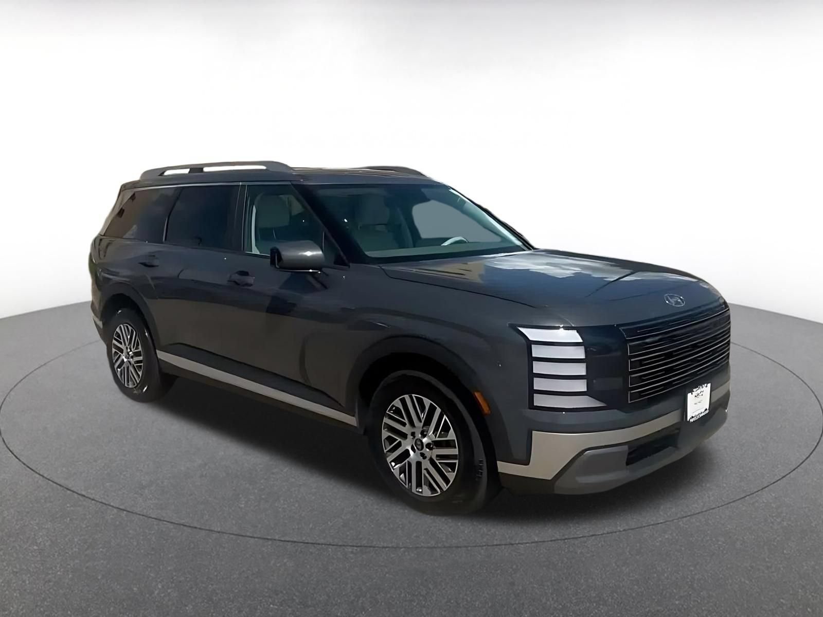 Used 2026 Hyundai Palisade SEL FWD image 3