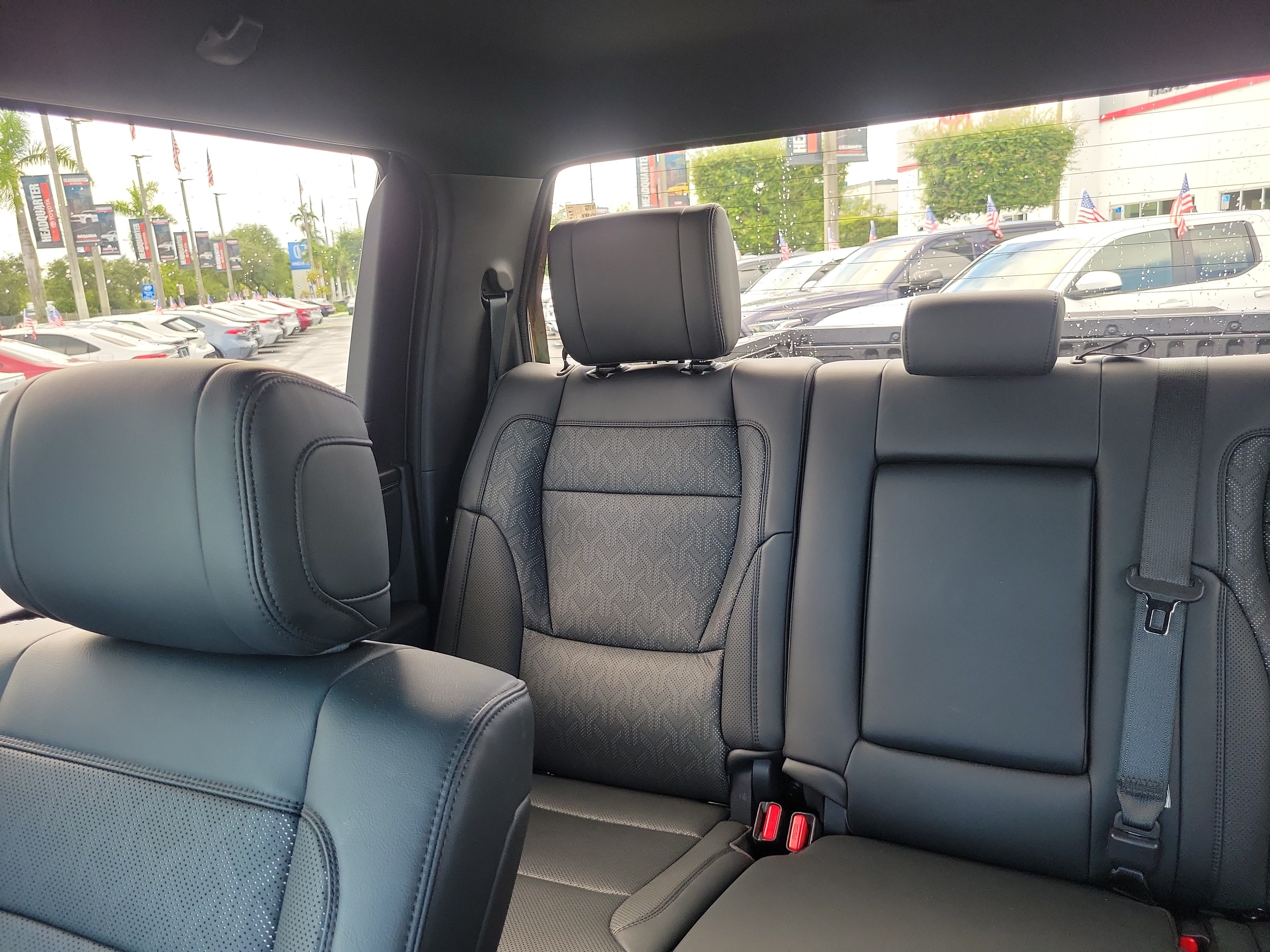 Used 2025 Toyota Tundra Limited AWD/4WD image 20