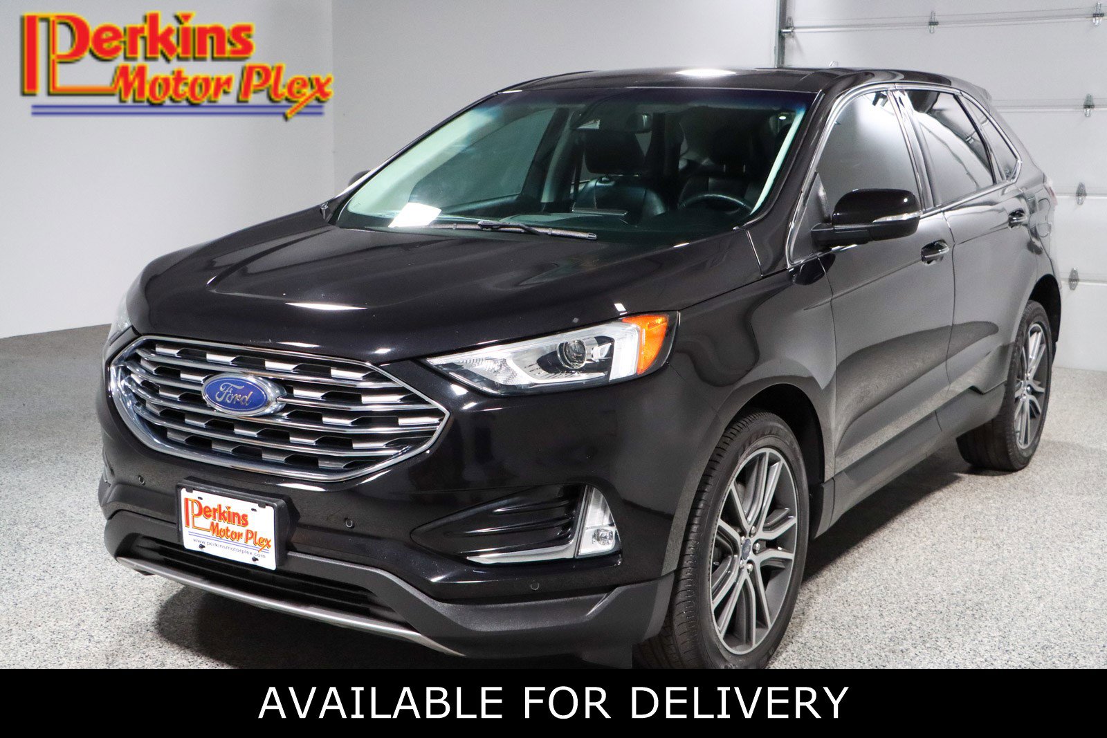 Used 2021 Ford Edge Titanium image 1