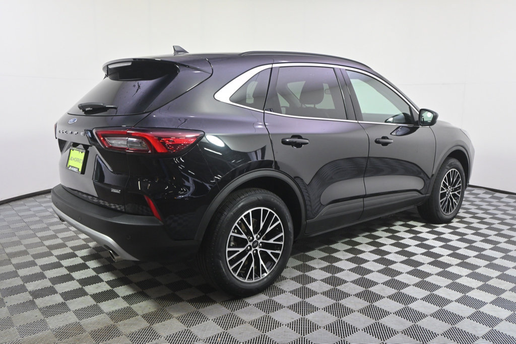 Used 2025 Ford Escape SE FWD image 7