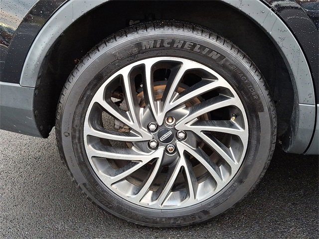 Used 2019 Lincoln Nautilus Reserve image 9