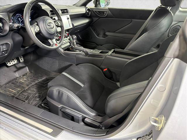 Used 2025 Toyota GR86 Premium RWD image 9