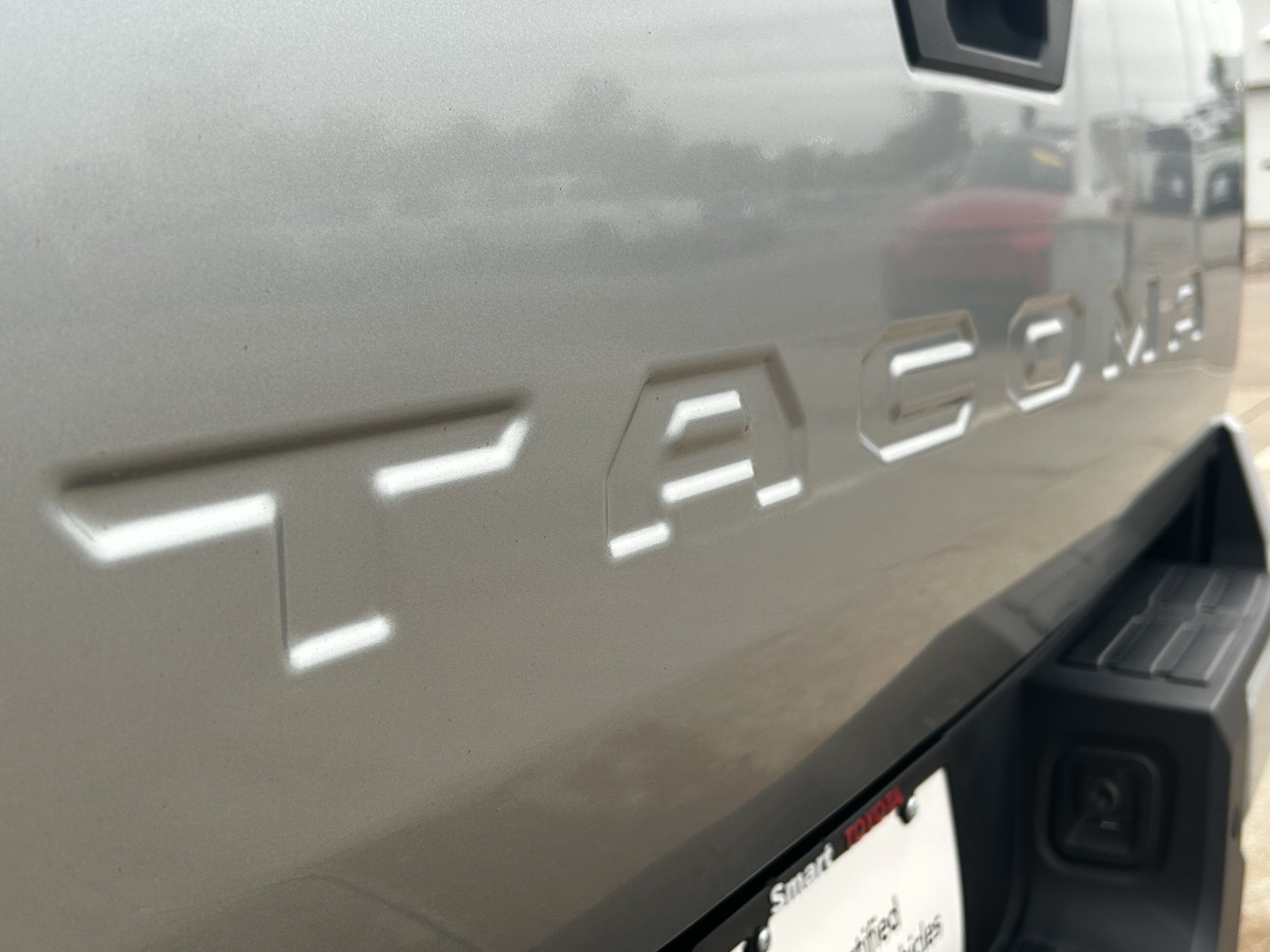 Certified 2024 Toyota Tacoma SR5 AWD/4WD image 8