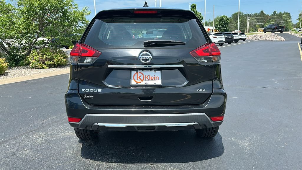 Used 2018 Nissan Rogue S AWD/4WD image 7
