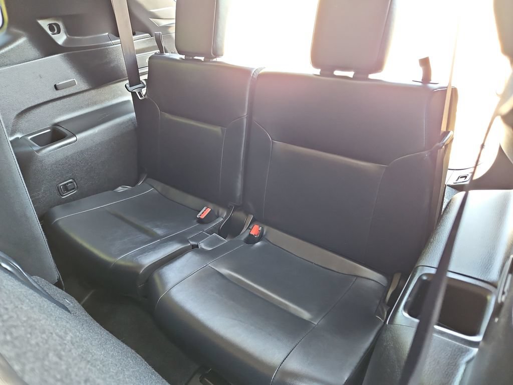 Used 2025 Mitsubishi Outlander SE AWD/4WD image 28