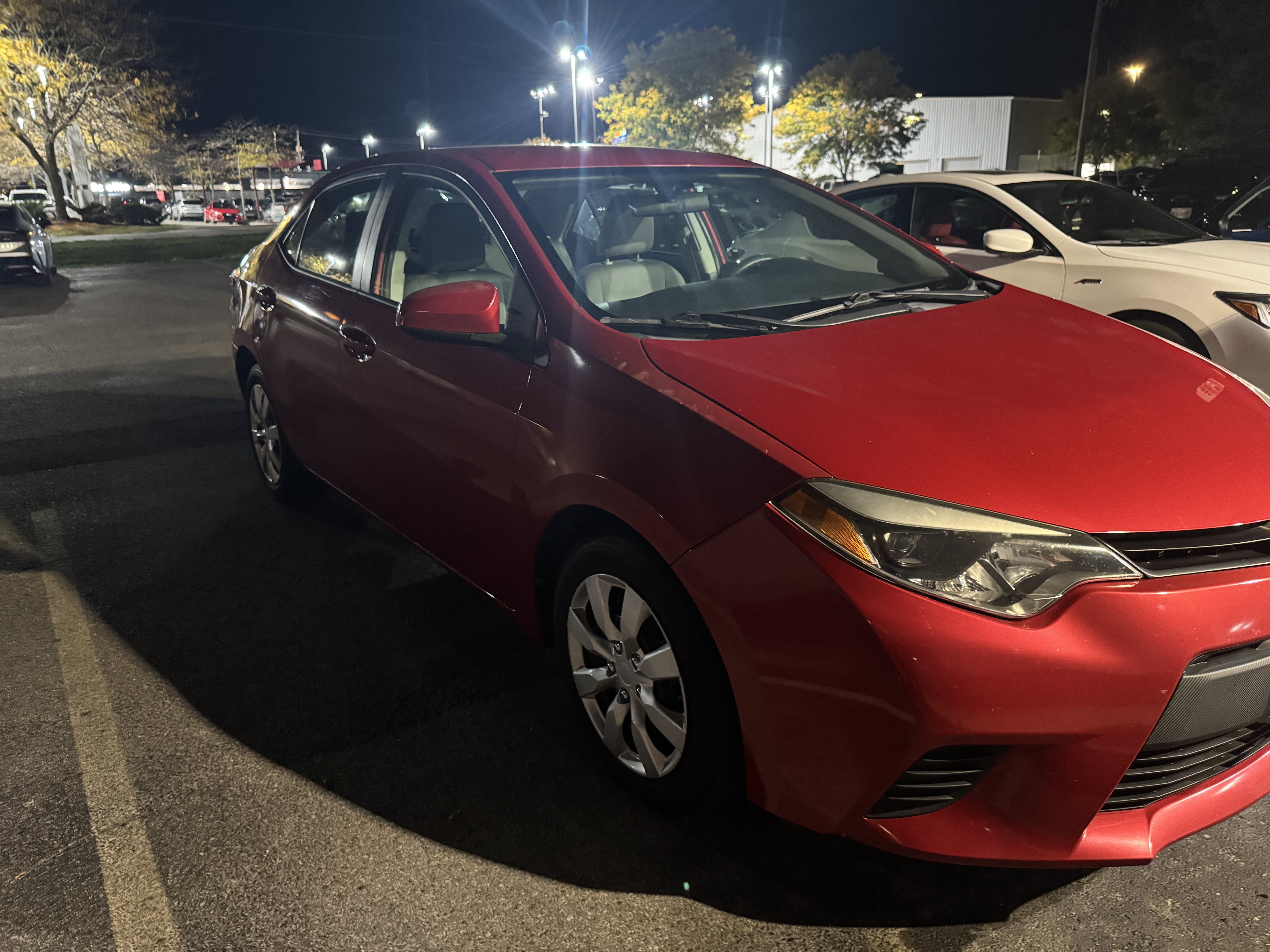Used 2014 Toyota Corolla LE FWD image 2