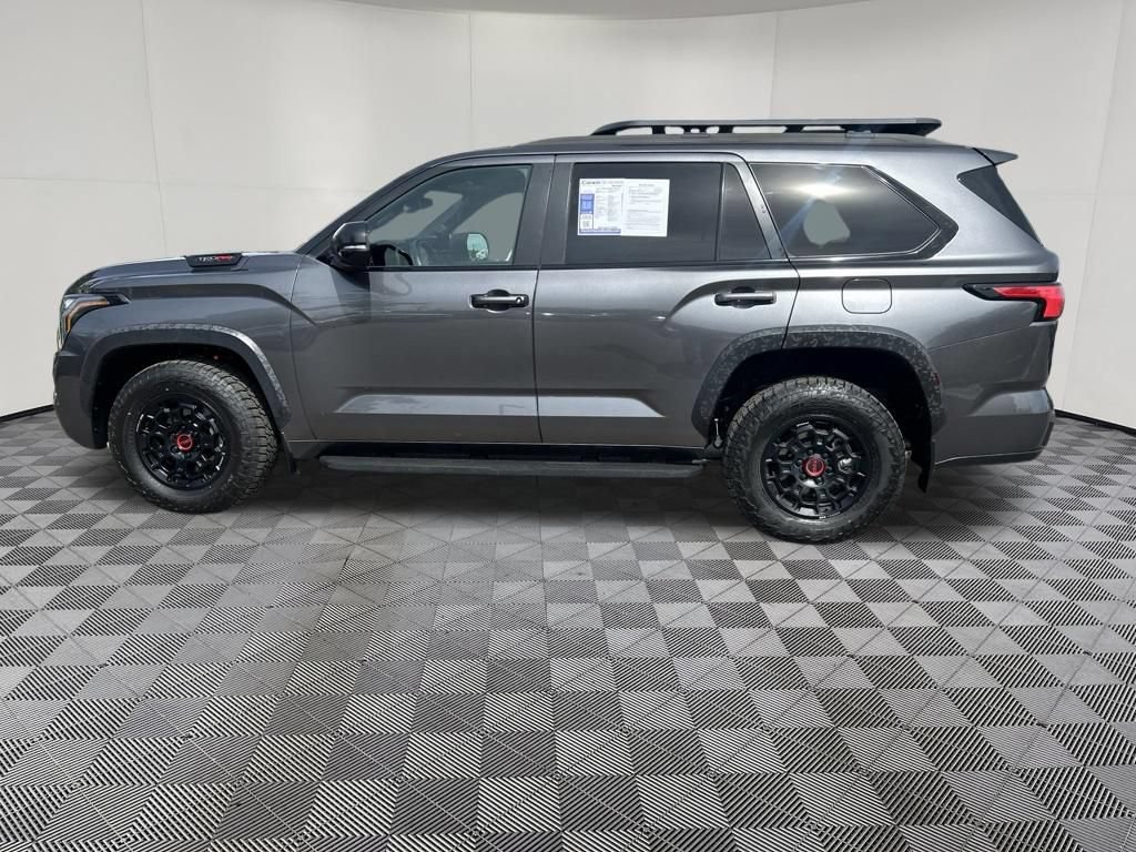 Used 2024 Toyota Sequoia TRD Pro AWD/4WD image 4