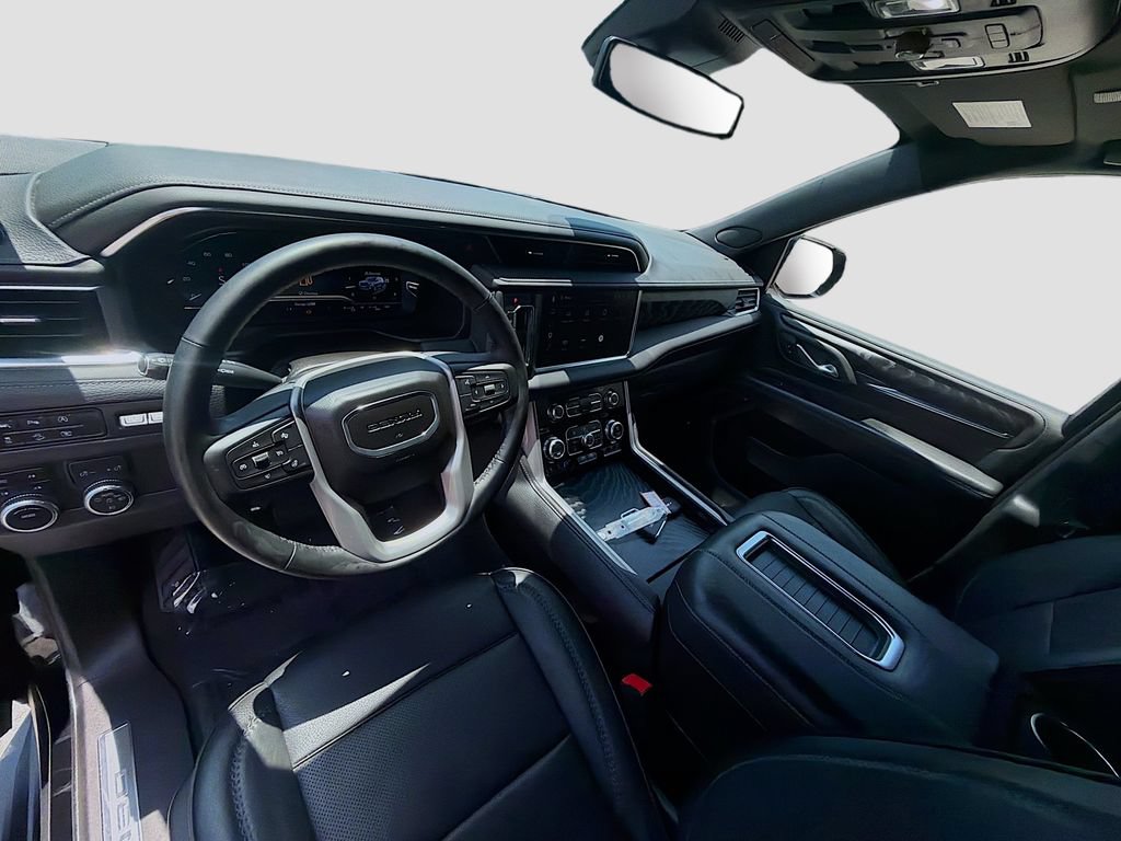Used 2023 GMC Yukon Denali AWD/4WD image 7