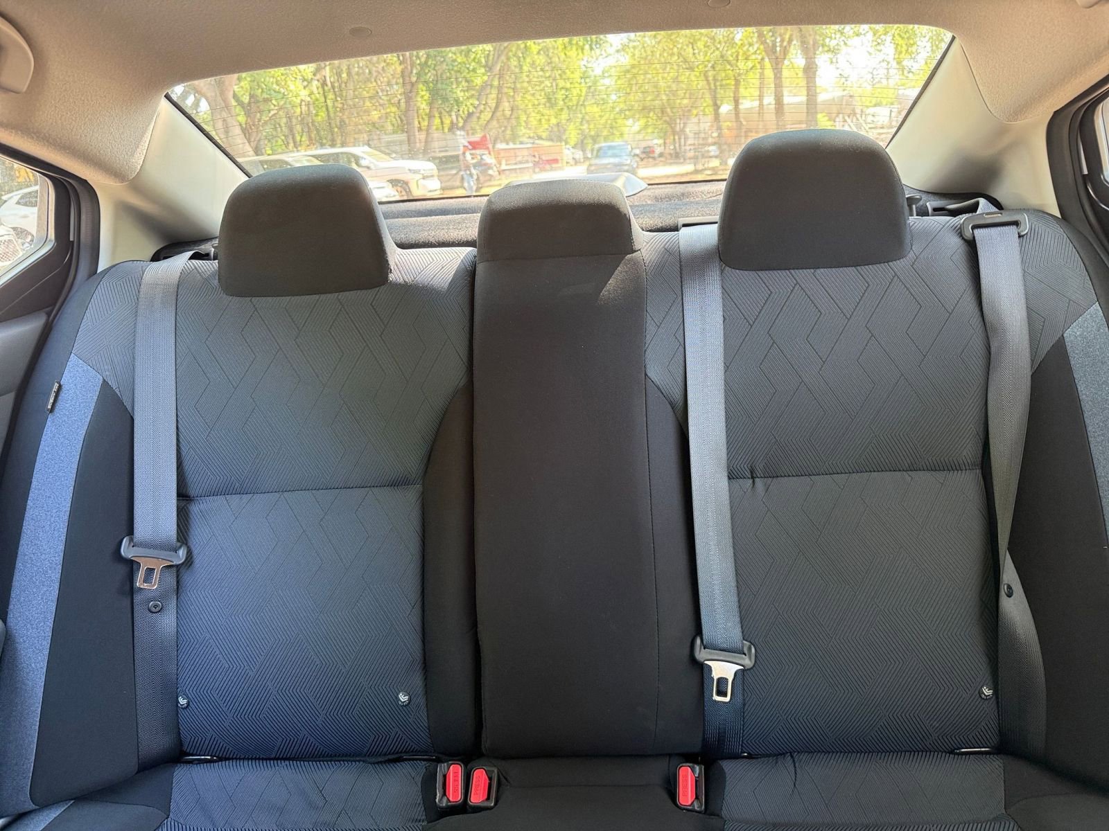 Used 2025 Nissan Versa SV FWD image 35