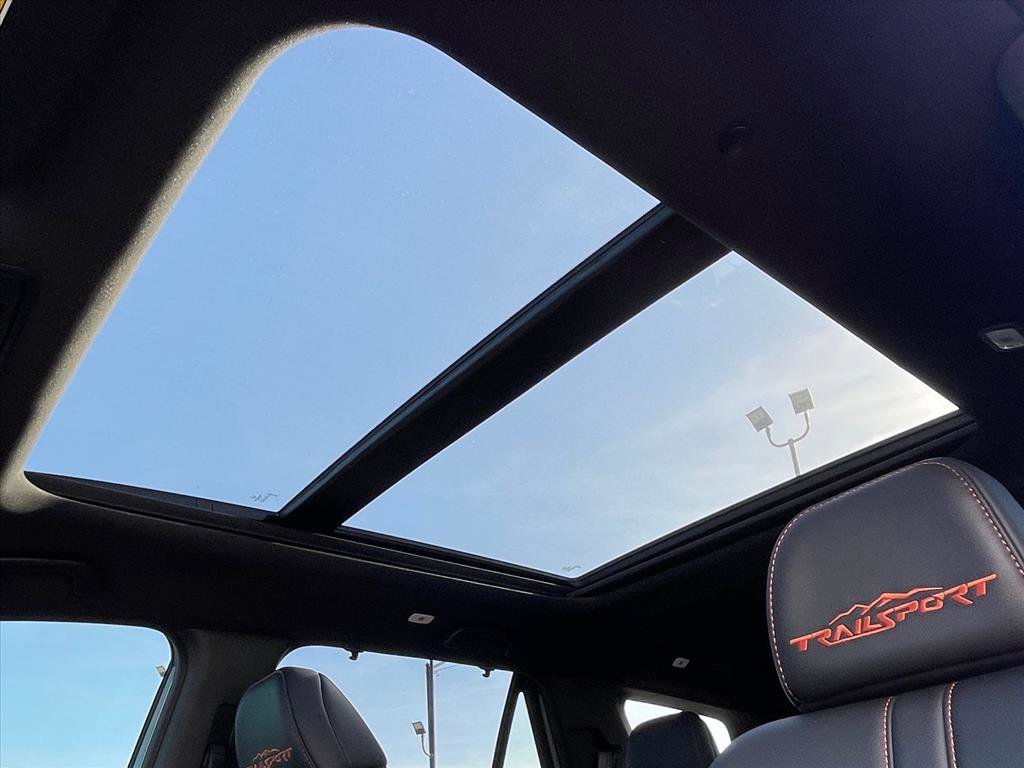 Used 2024 Honda Pilot TrailSport image 21