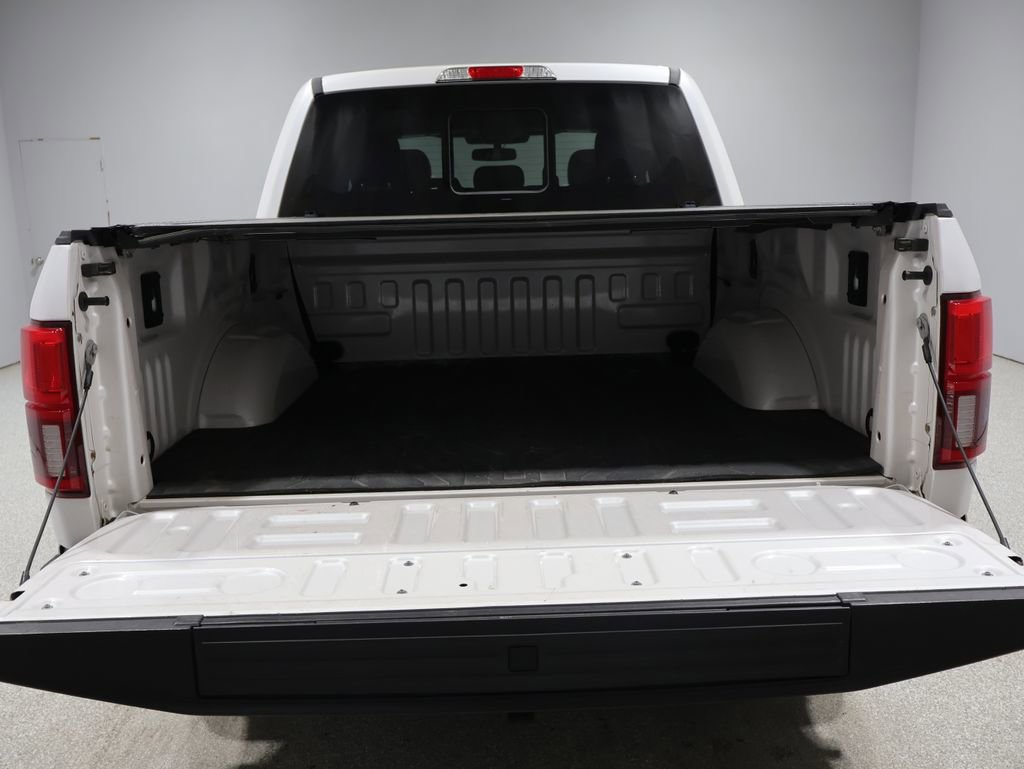 Used 2018 Ford F150 Lariat w/ Equipment Group 502A Luxury AWD/4WD image 3