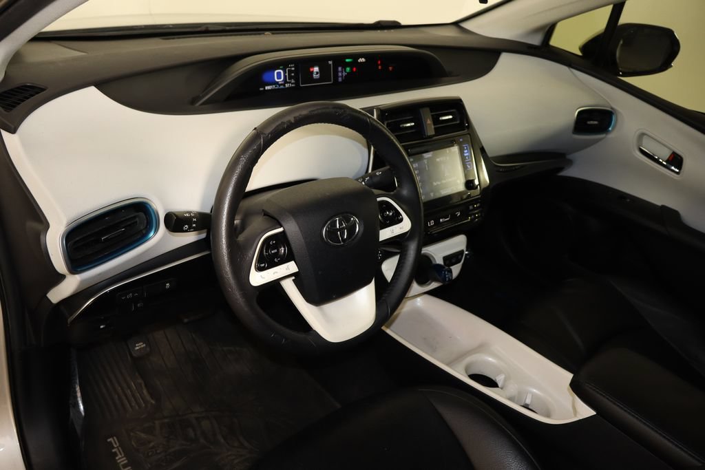 Used 2017 Toyota Prius Prime Premium FWD image 22
