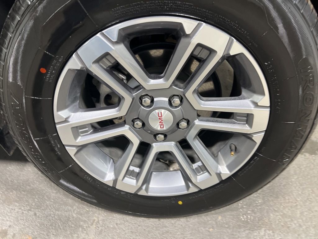 Used 2025 GMC Terrain Elevation image 38