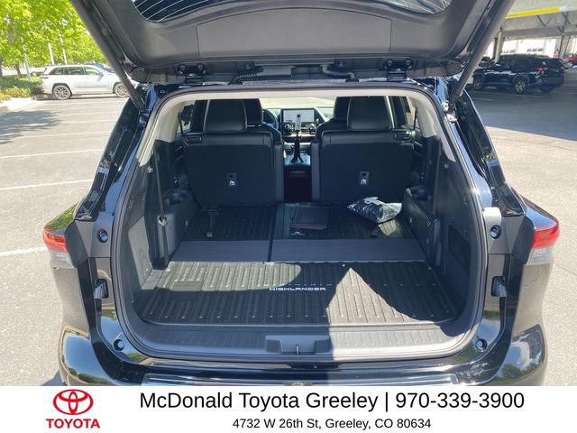New 2026 Toyota Highlander Platinum AWD/4WD image 23