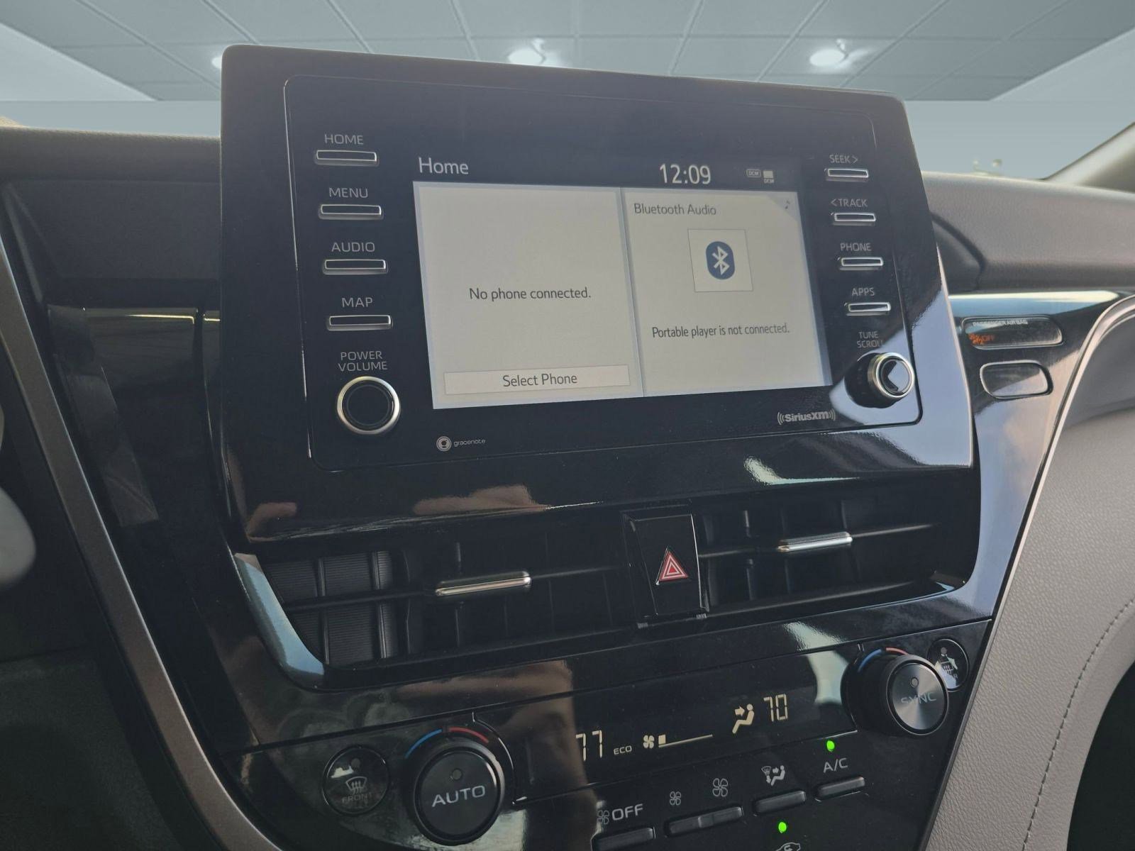 Used 2024 Toyota Camry LE image 25