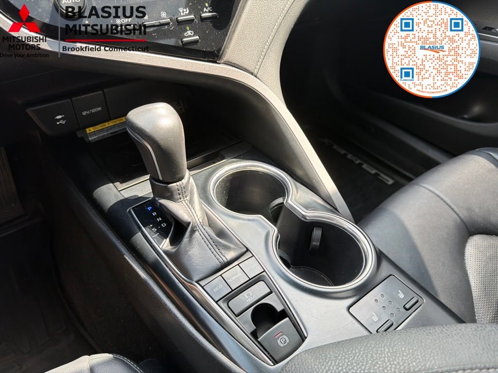 Used 2019 Toyota Camry XSE FWD image 31