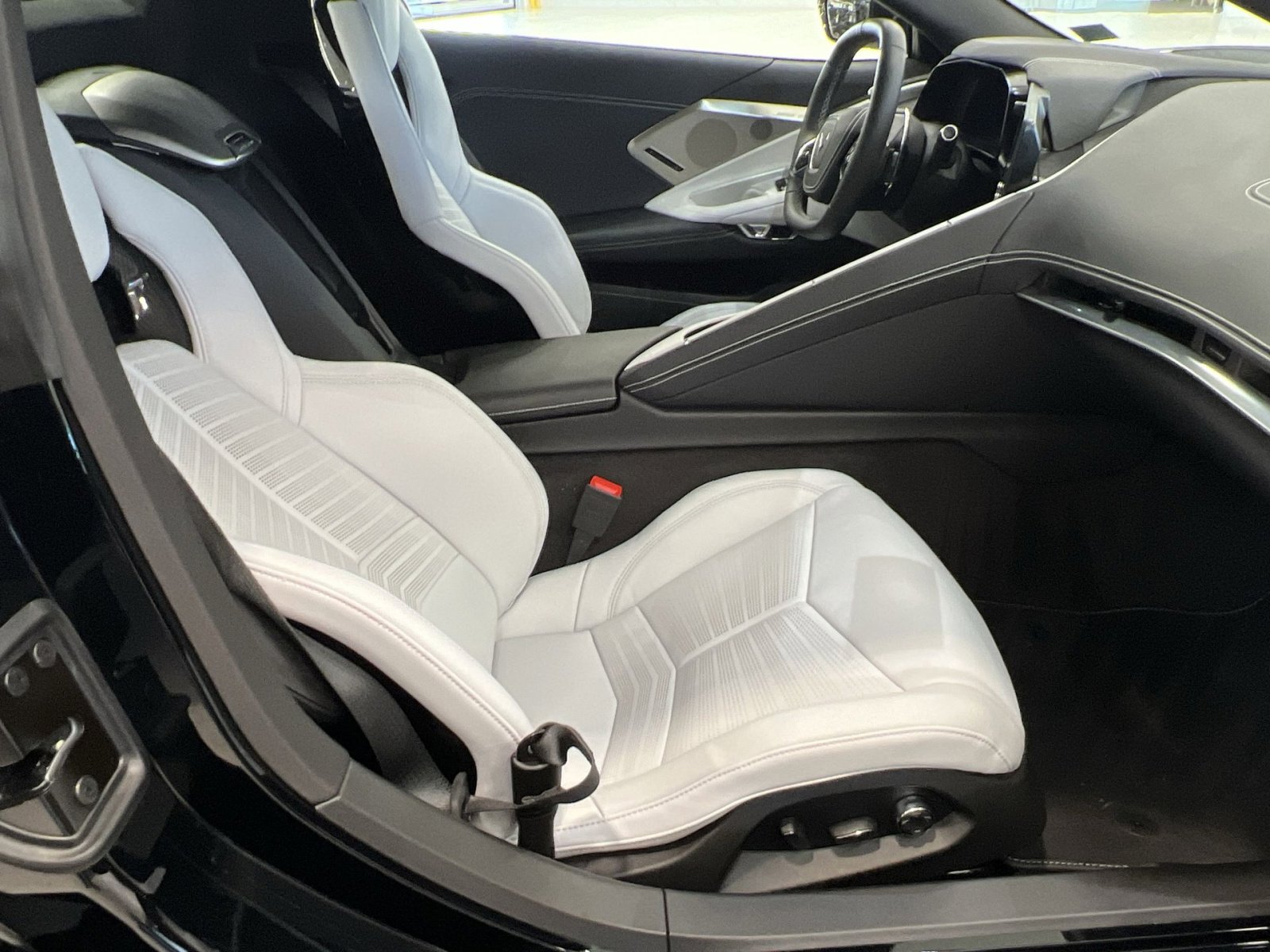 Used 2025 Chevrolet Corvette Stingray w/ Battery Protection Package image 22