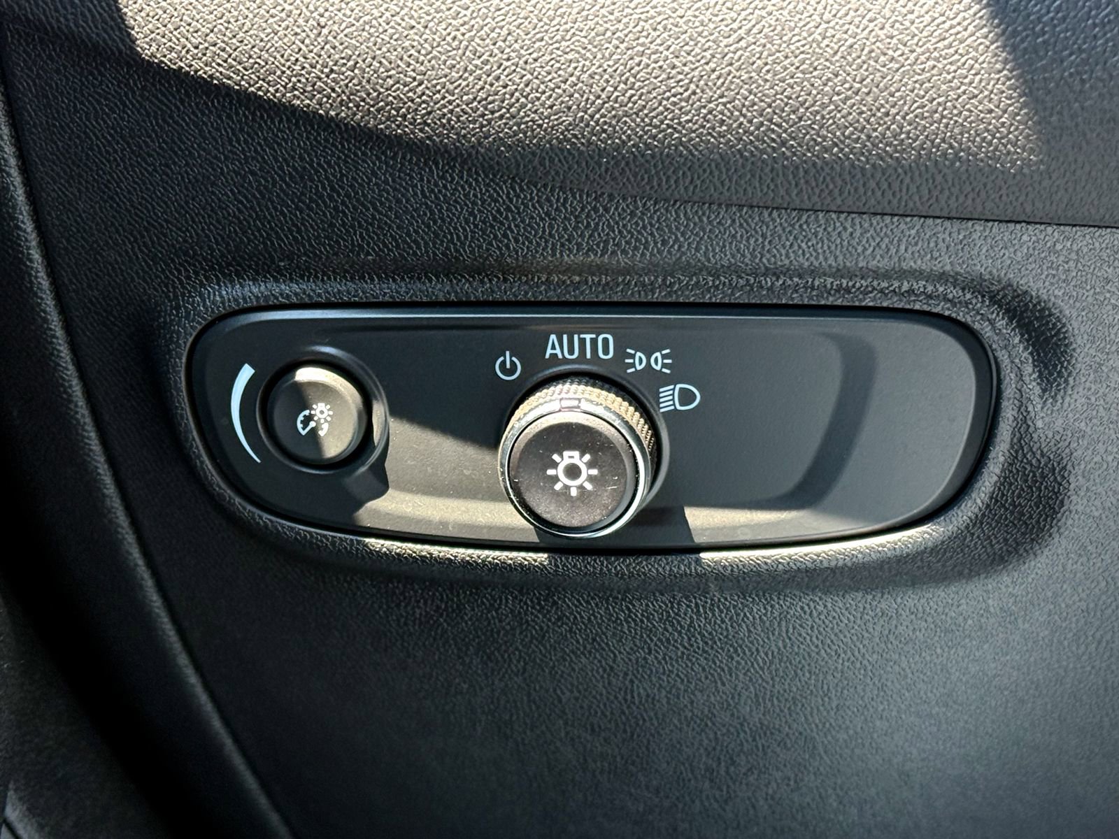 Certified 2024 Chevrolet Equinox LT AWD/4WD image 29