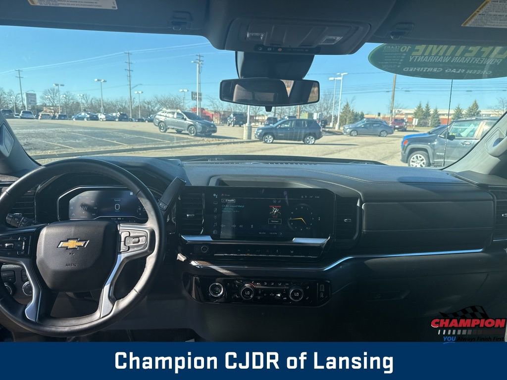 Used 2023 Chevrolet Silverado 1500 LT image 16