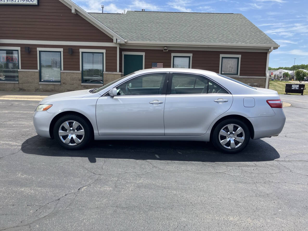 Used 2008 Toyota Camry LE FWD image 6