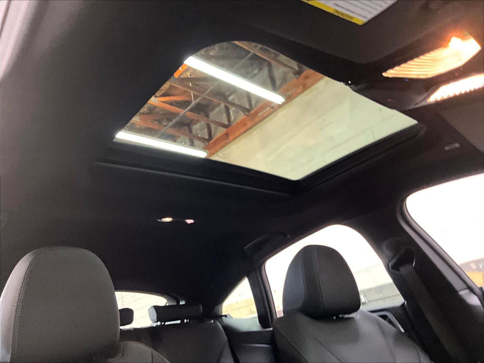 Used 2023 BMW i4 eDrive40 w/ Premium Package RWD image 26