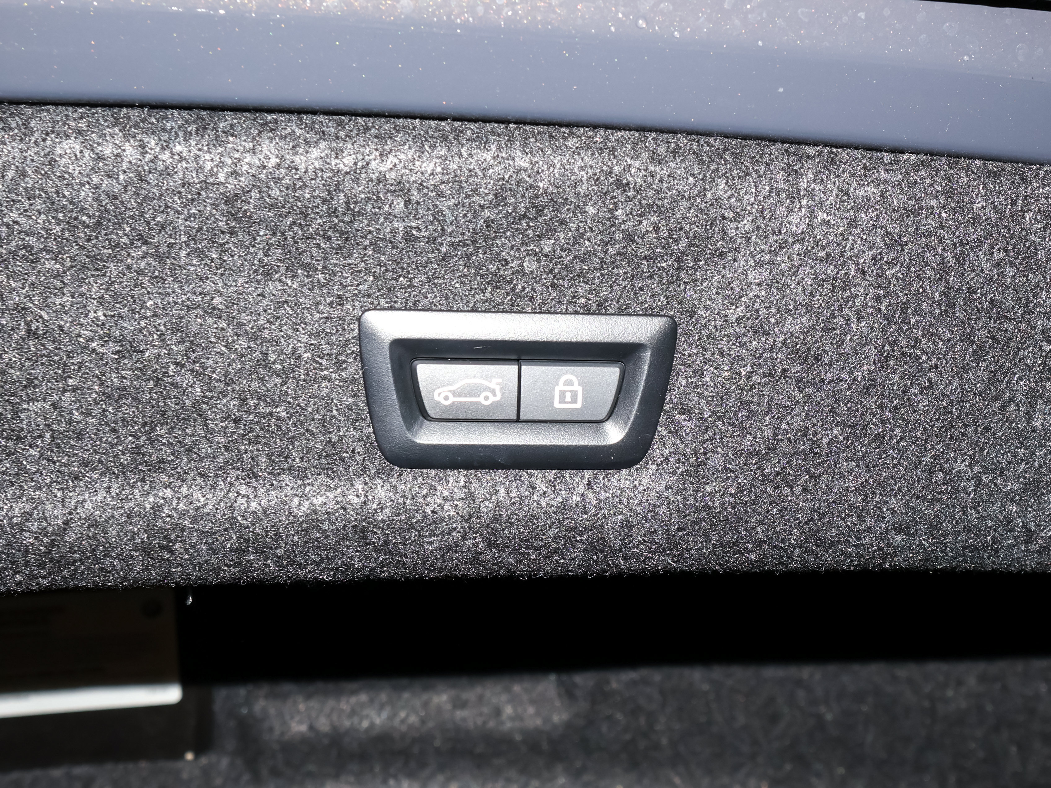 Used 2023 BMW M3 Competition w/ M Carbon Exterior Package AWD/4WD image 12