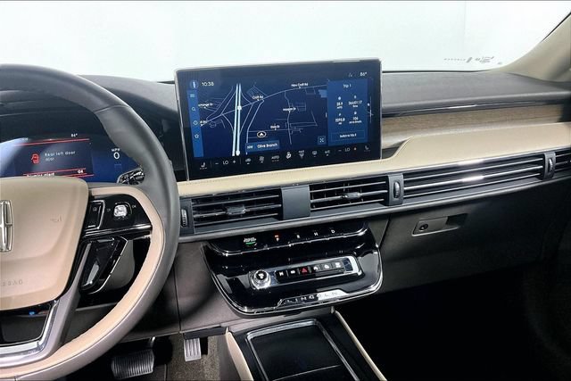 Used 2023 Lincoln Corsair Reserve FWD image 6