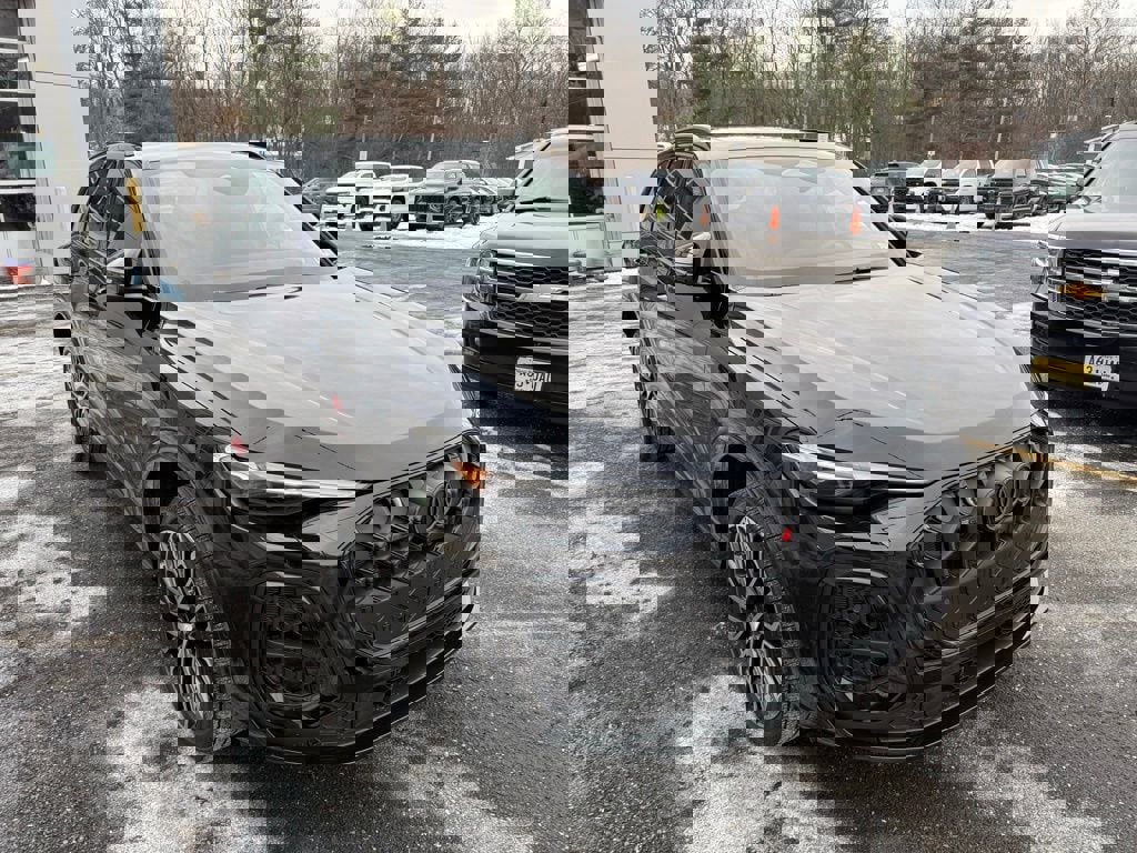 Used 2025 Audi SQ5 Premium Plus w/ Premium Plus Package image 7