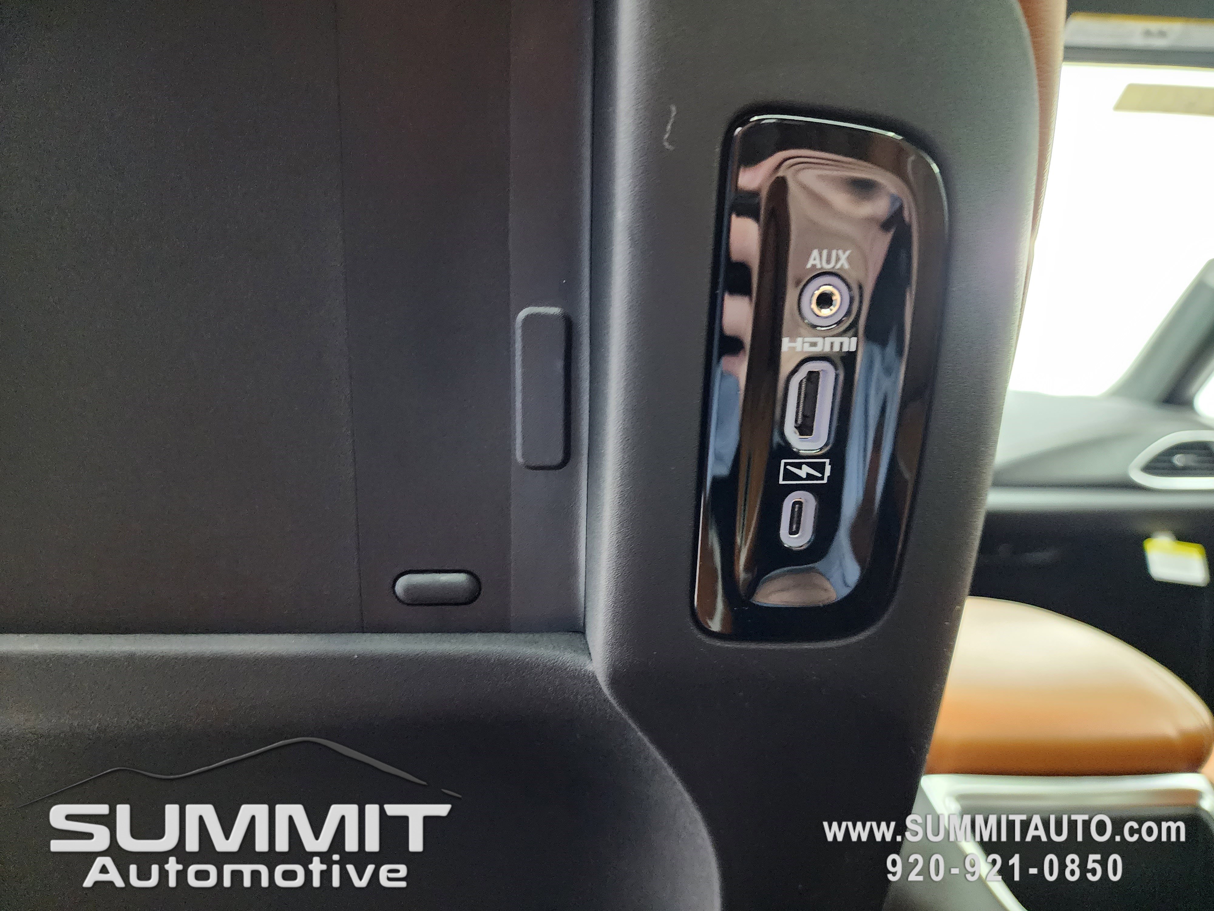 New 2026 Chrysler Pacifica Pinnacle w/ Trailer Tow Group image 40