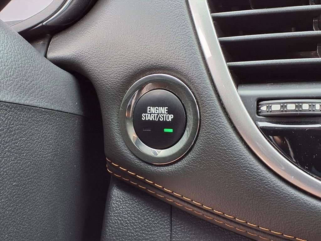 Used 2021 Chevrolet Trax LT w/ Driver Confidence Package image 15