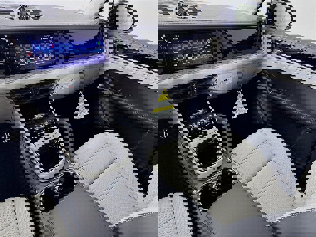 New 2026 Porsche Cayenne S image 27